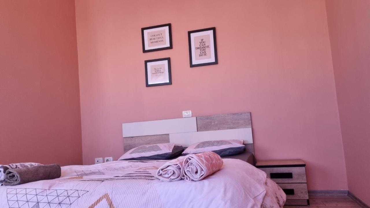 Sky Apartament. Bllok District Tirana Bagian luar foto